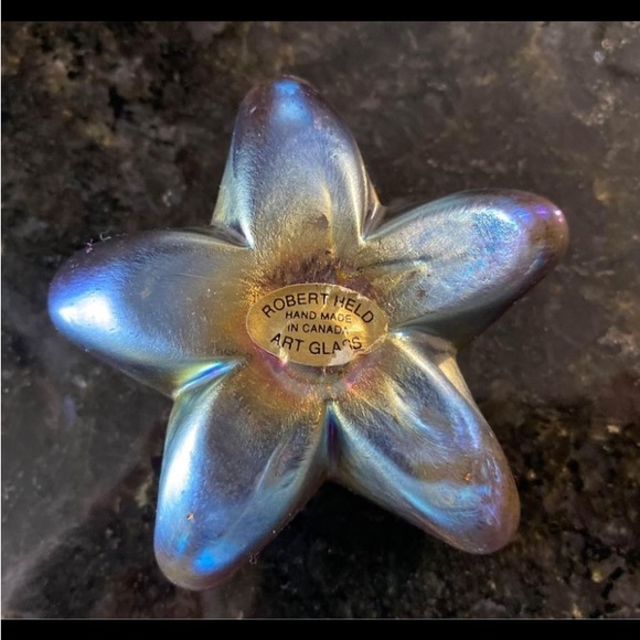 Robert Held Hand Blown Star Paper Weight - Picture 2 of 2